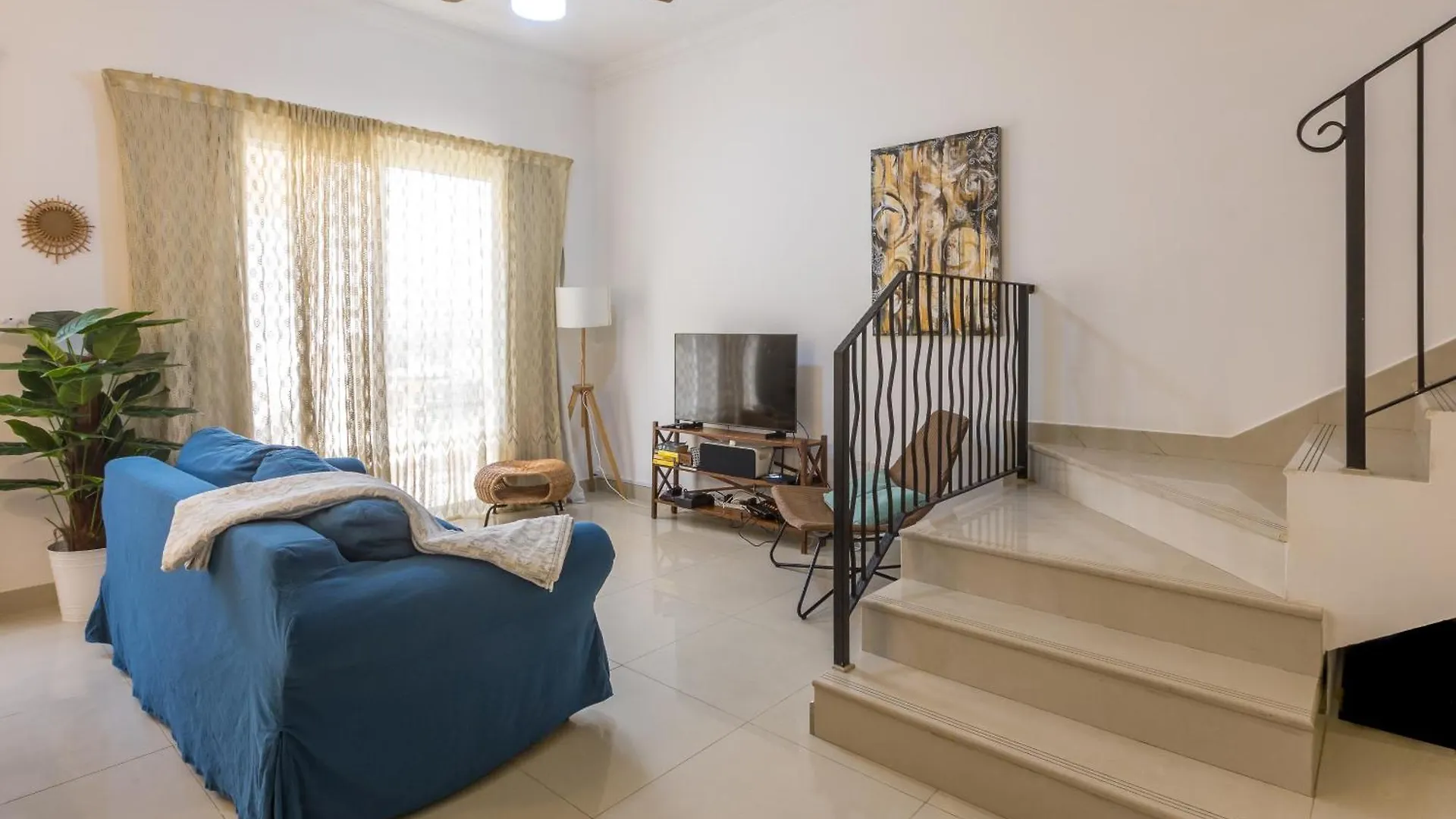 Relaxing Villa Escape - Garden & Pool Near Beach Ras al-Khaimah Vakantiehuis