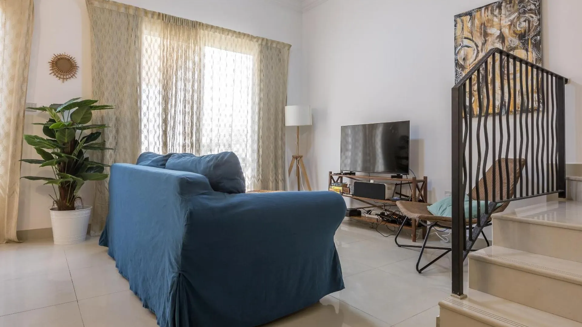 Relaxing Villa Escape - Garden & Pool Near Beach Ras al-Khaimah Vakantiehuis