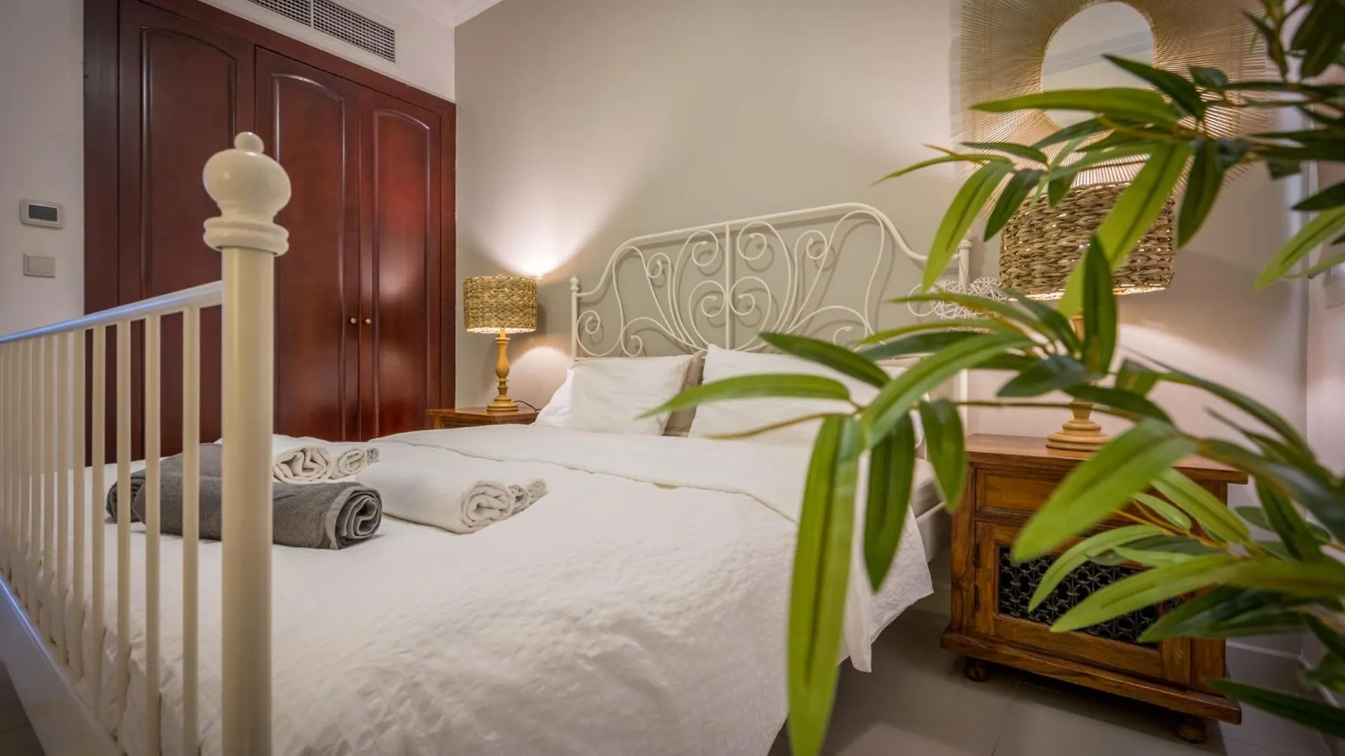 Vakantiehuis Relaxing Villa Escape - Garden & Pool Near Beach Ras al-Khaimah