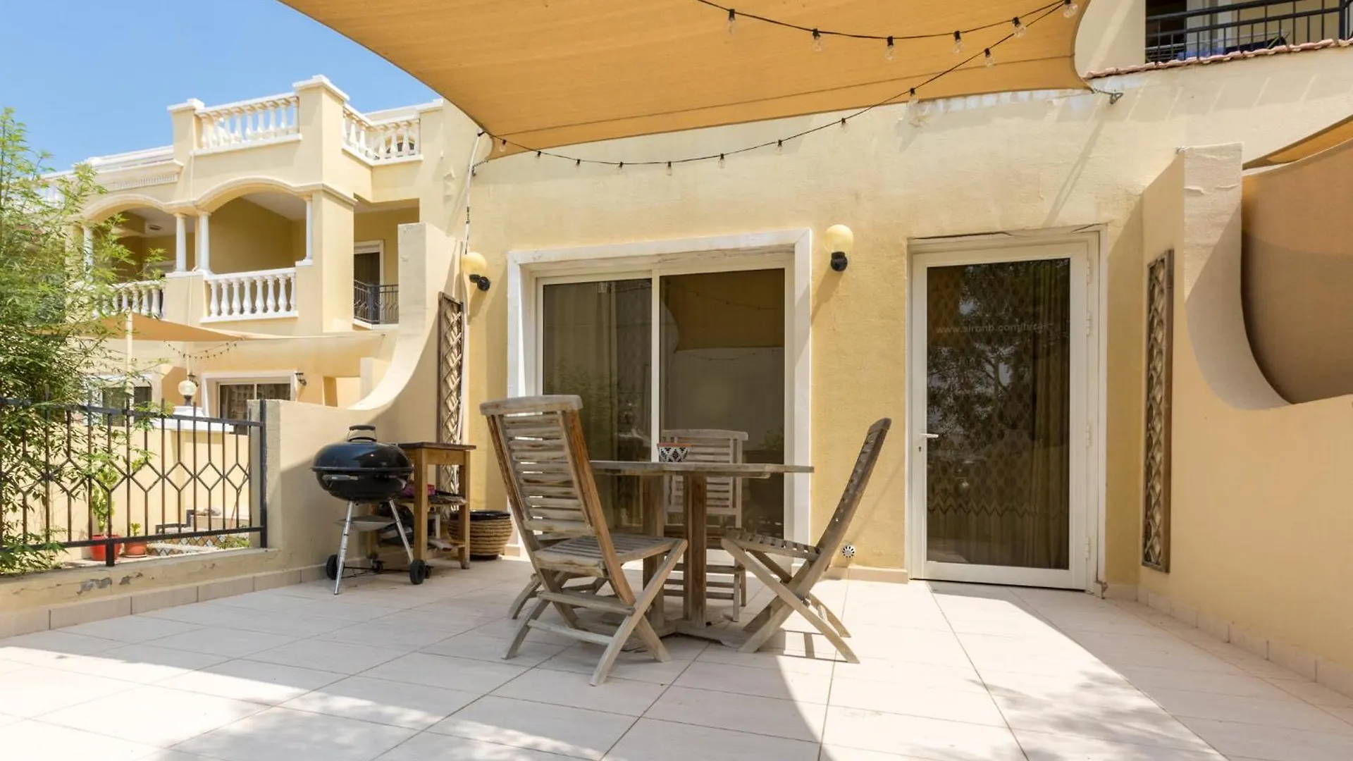 Vakantiehuis Relaxing Villa Escape - Garden & Pool Near Beach Ras al-Khaimah